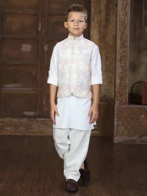 Elegant white zari textured waistcoat set for boys