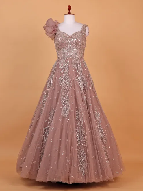 Floor lenght onion pink net gown