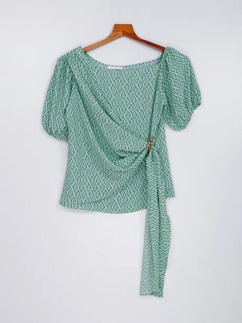 Green crepe top in printed