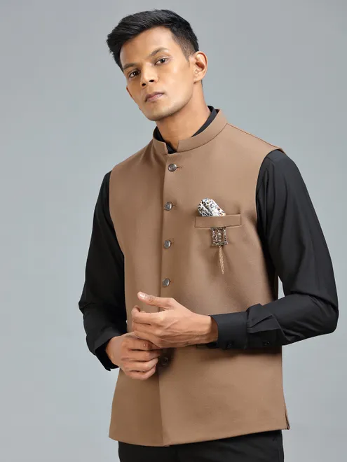 Khaki effortless cool and stylish waistcoat for men
