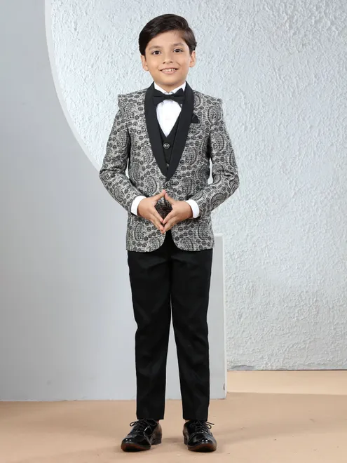 Latest off white printed coat suit