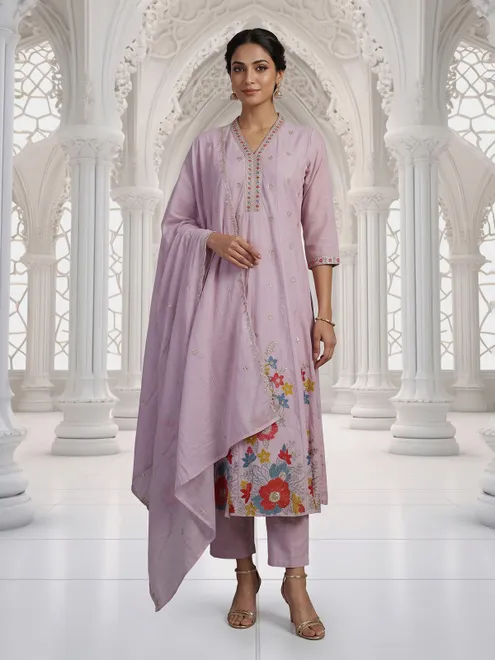 Light purple kurti set with refined festive craftsmanship