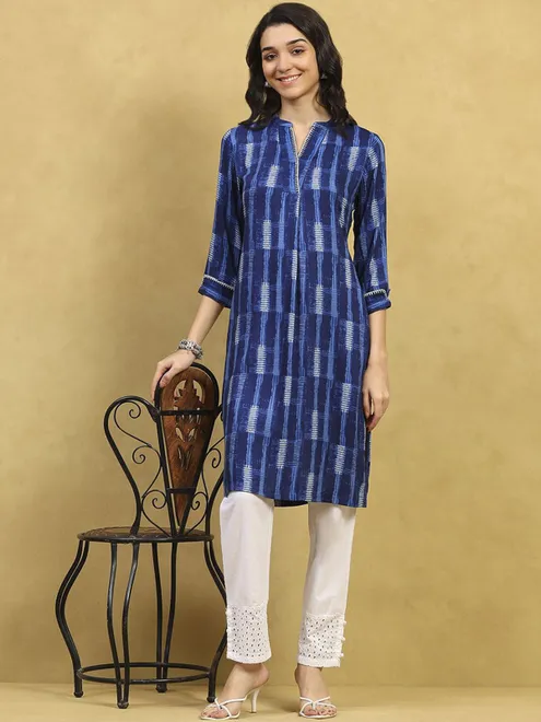 Navy printed cotton kurti for casual wear
