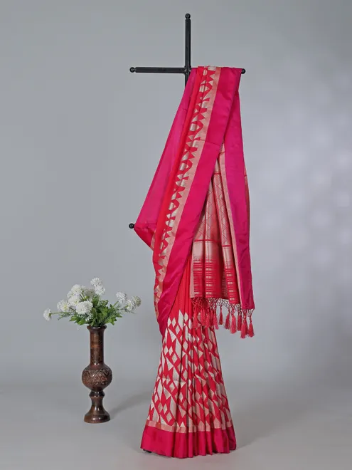 Red art silk texture zari traditional saree