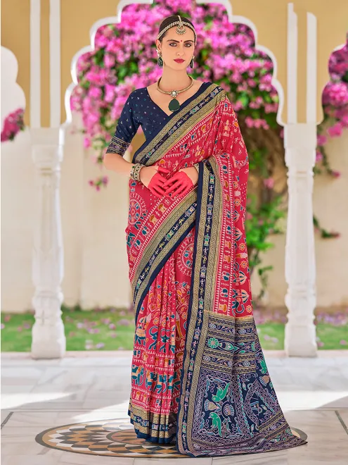Trendy magenta saree for festive