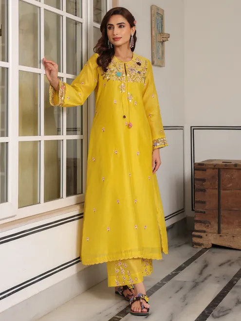 Yellow pakistani kurti set in chanderi silk