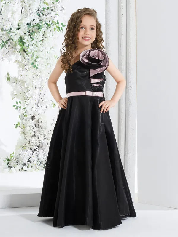 Alluring black silk gown for girls