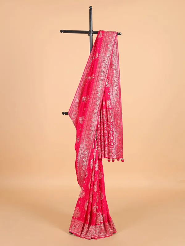 Alluring red silk saree with zari work
