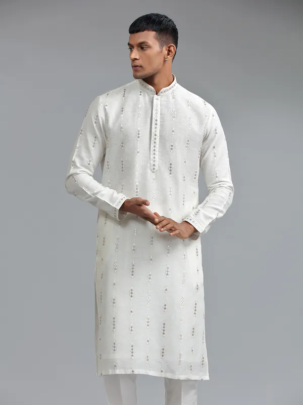 Amazing white georgette kurta suit