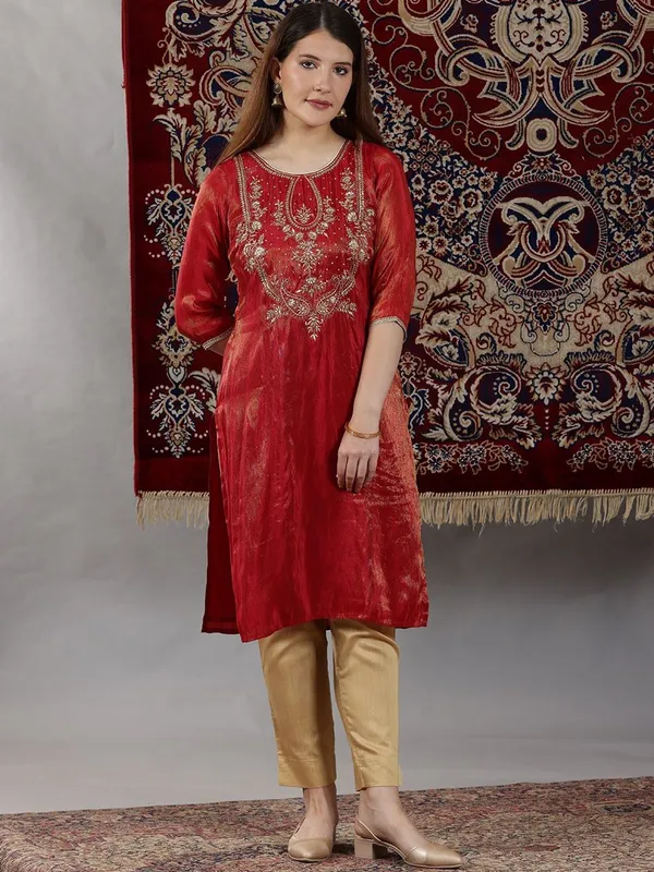 AURELIA Maroon kurti in goergette