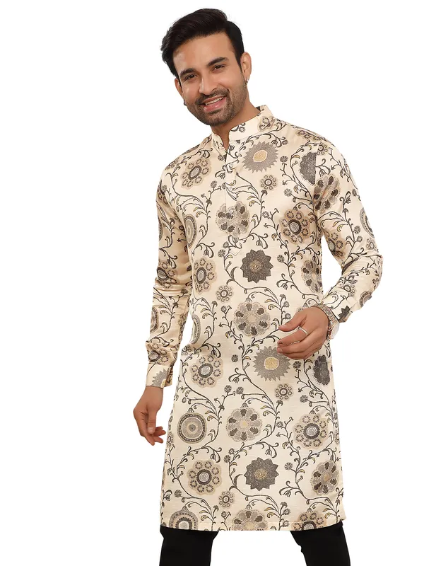 Beige printed kurta for festive look