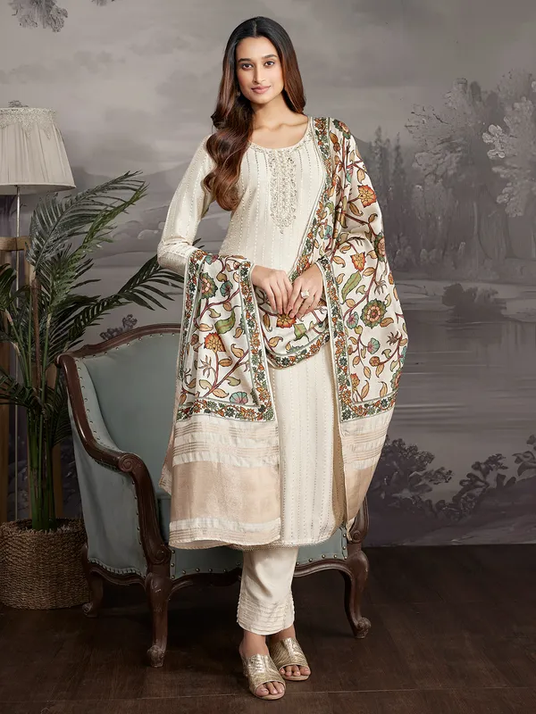 Beige silk salwar suit with dupatta for women