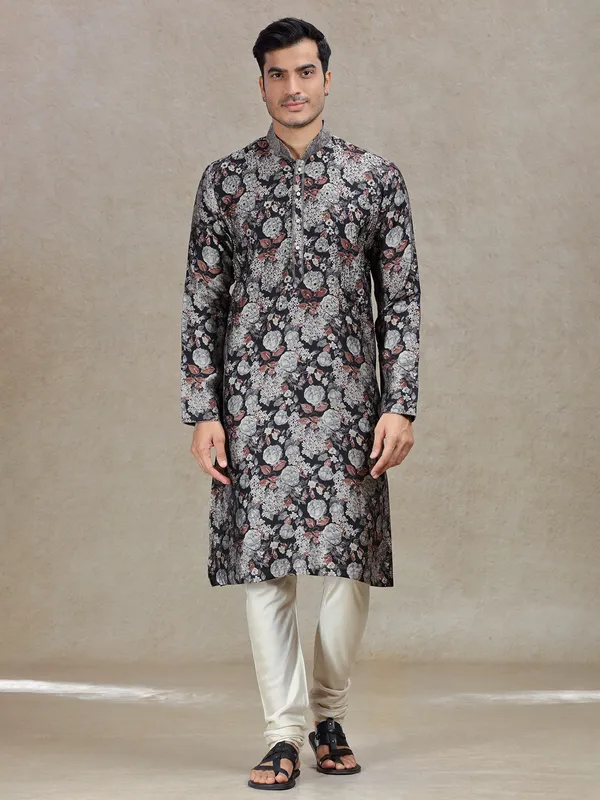 Black elegant sophisticated mens kurta set in tussar silk