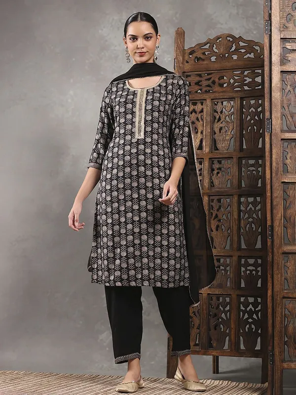 Black printed cotton silk kurti set for women