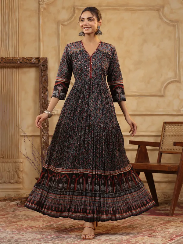 Black silk kurti set with printed pattern