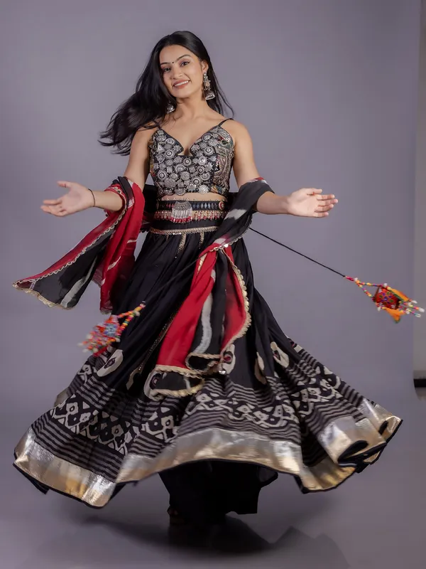 Black silk navratri set with fancy blouse