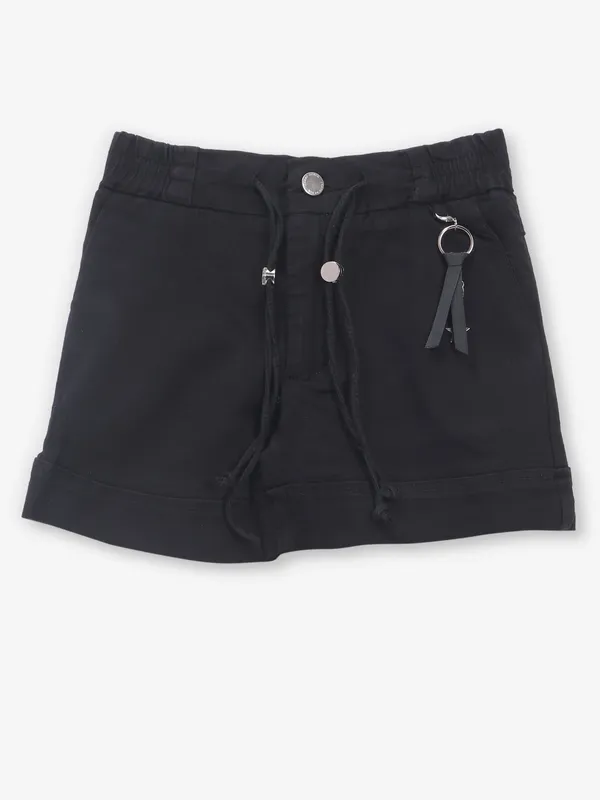 Black solid cotton shorts for girls