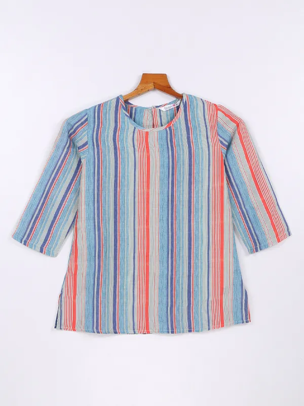 Boom blue linen top