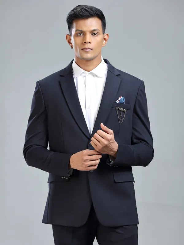 Casual and chic navy blazer in terry rayon fabric