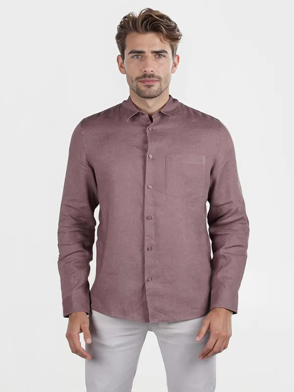 CELIO solid brown cutaway collar shirt