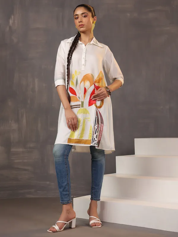 Chic white cotton tunic top for women