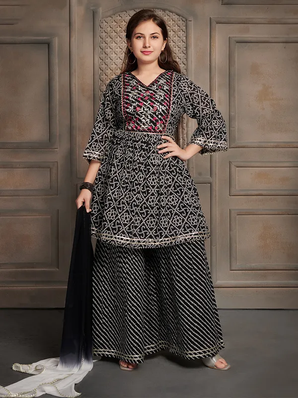 Cotton printed black palazzo suit