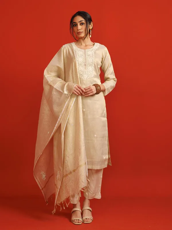 Cream cotton kurti set with tread work