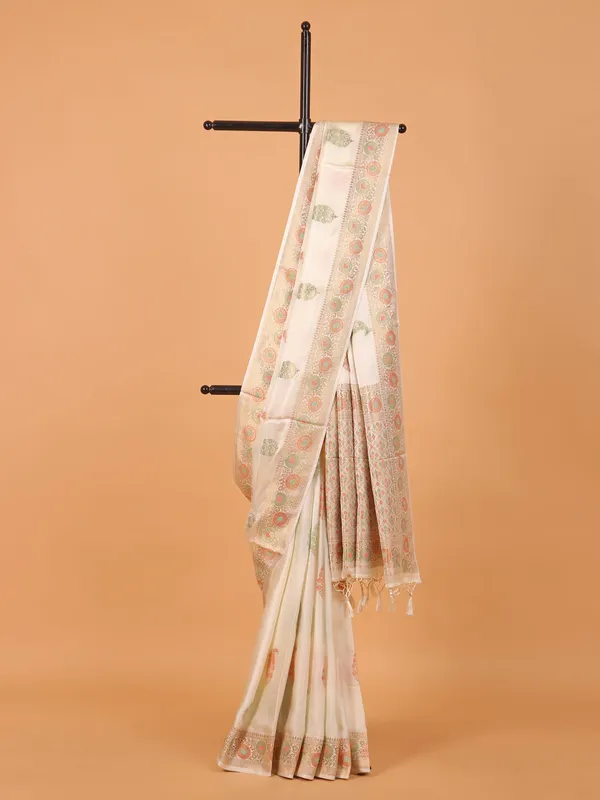 Cream wedding wear saree in silk