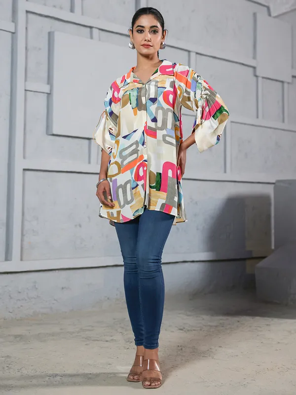 Crepe silk printed top in cream