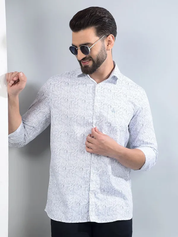CRIMSOUNE CLUB printed casual white cotton shirt for mens