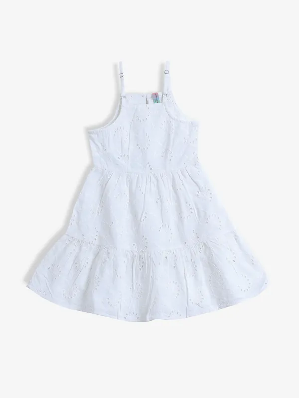 CRIMSOUNE CLUB white cotton embroidery frock