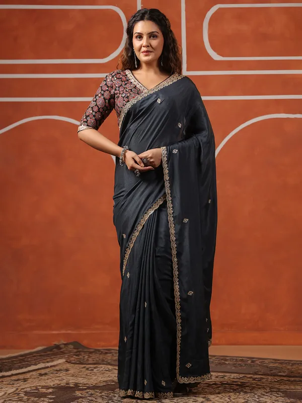 Dark grey printed muslin saree for women