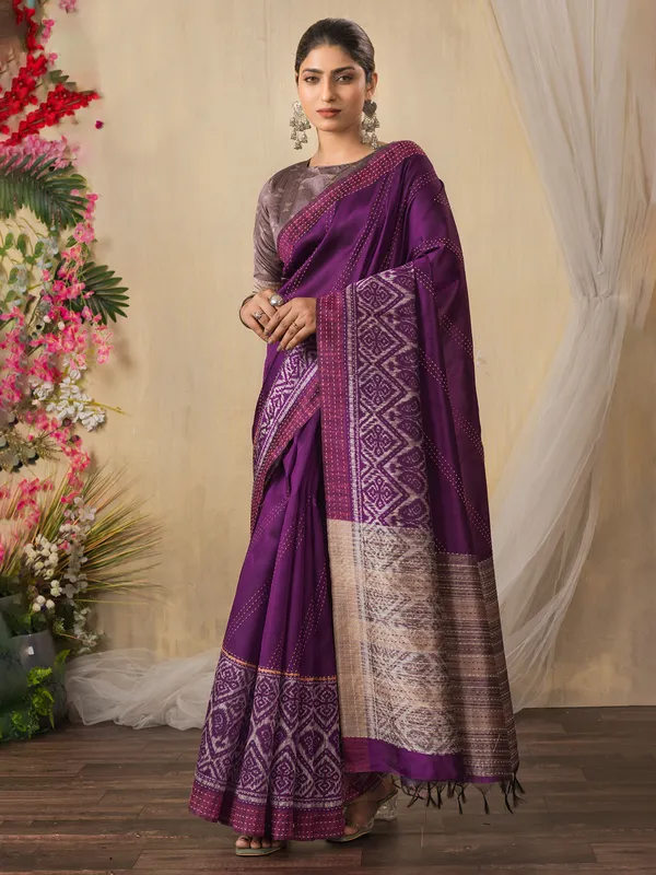 Dark purple printed shynthetics saree