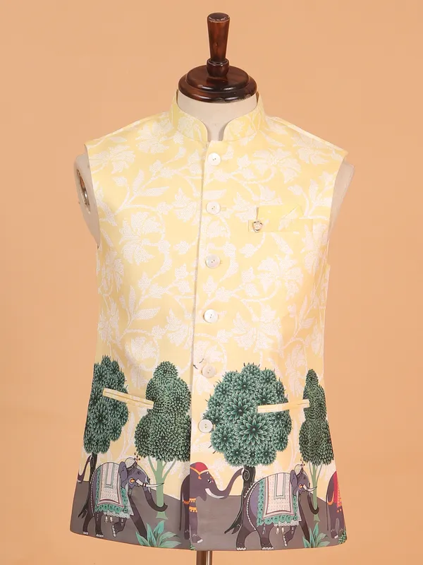 Dashing printed waistcoat in cotton silk for men