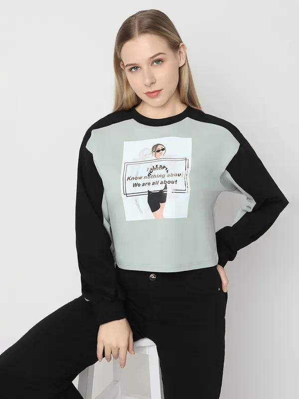 DEAL balck and bottle green woollen t-shirt