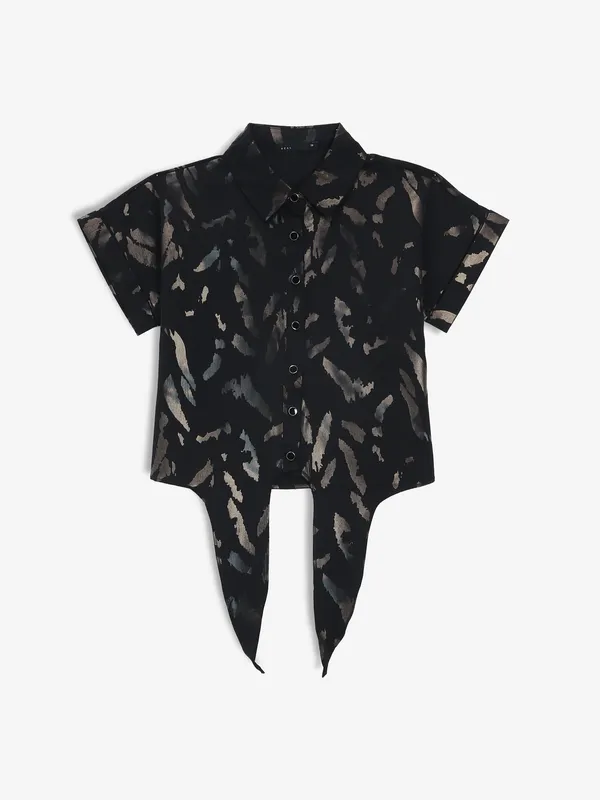 DEAL black cotton printed crop shirt