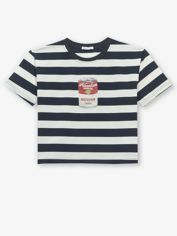 DEAL white and navy stripe crop t-shirt