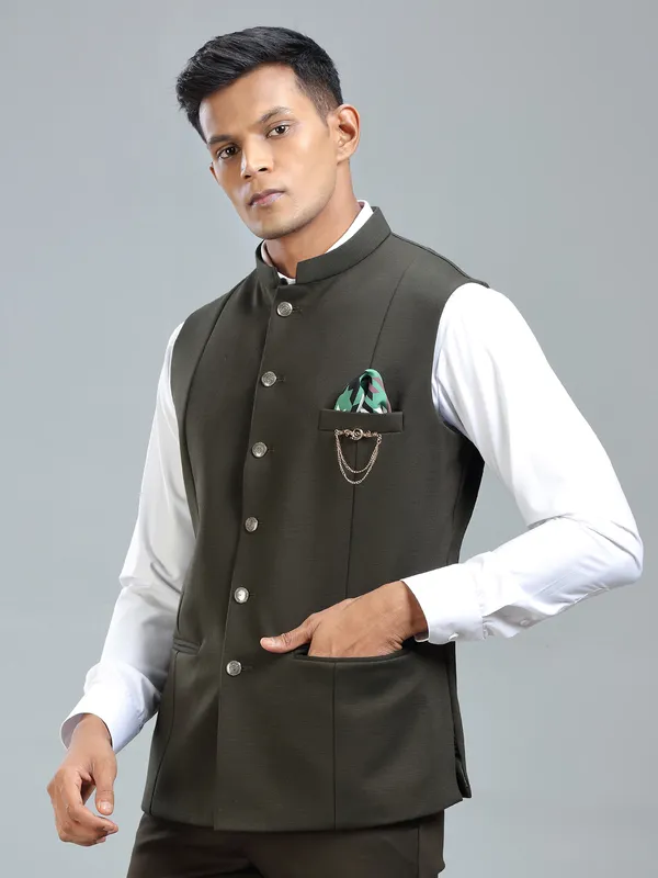 Earthy tone olive cool waistcoat for men