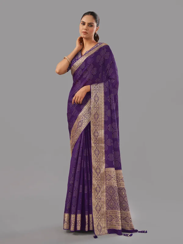 Elegant purple georgette saree