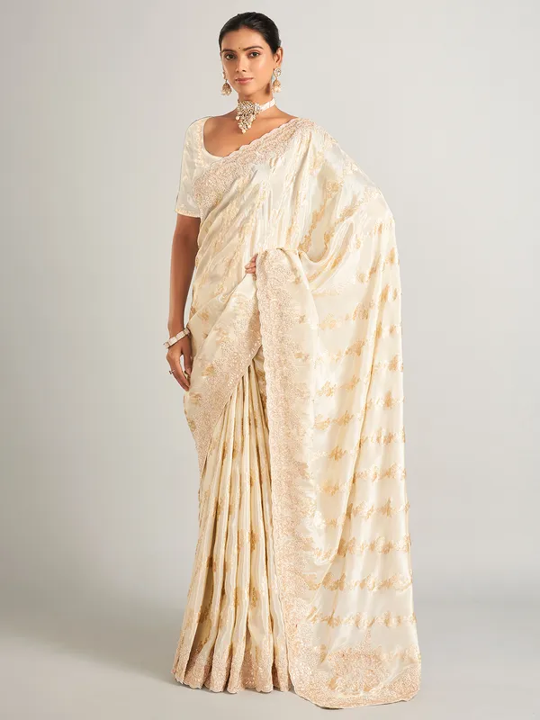 Fascinating silk saree in cream colour
