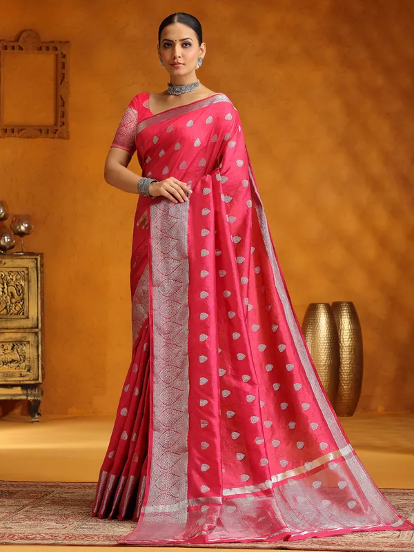 Gorgeous pink silk saree with zari weaving