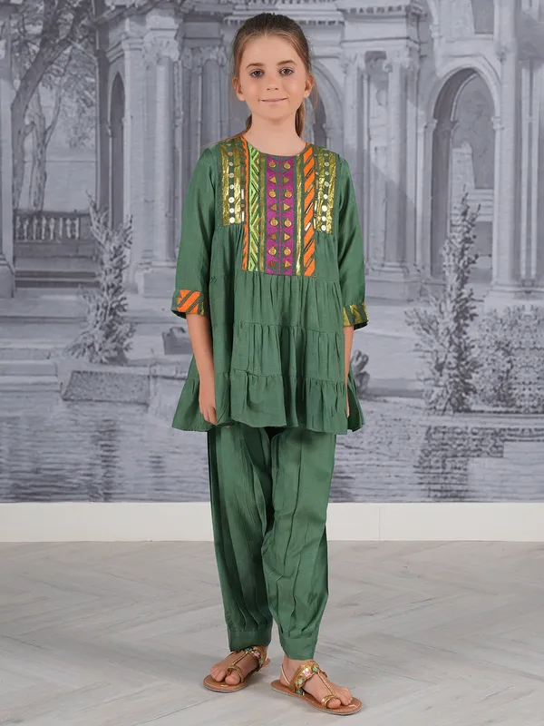 Green cotton co-ord set for girls