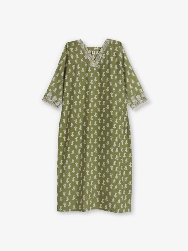 Green cotton kurti with quarter sleeves