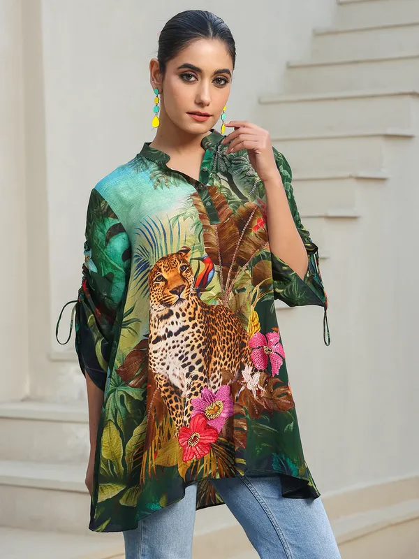 Green crepe top for women