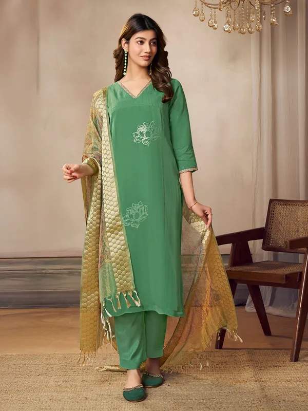 Green kurti set for women in silk
