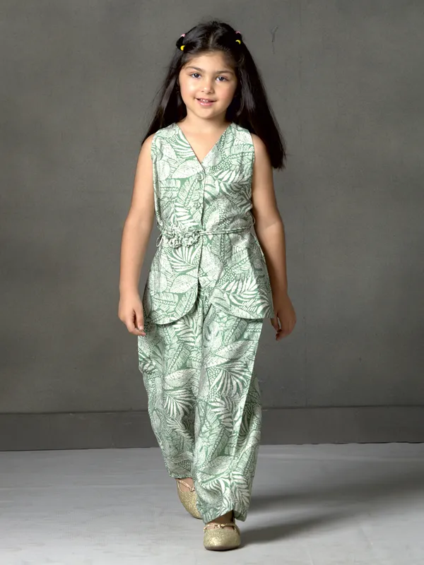 Green printed silk sleeveless co ord-set for girls