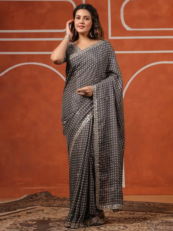 Grey printed saree in muslin for festive wear