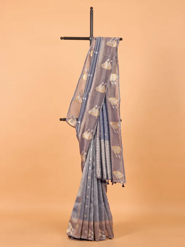 Grey saree for wedding in semi silk