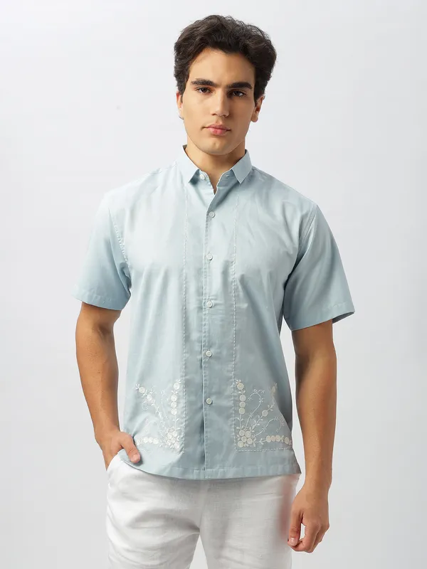 HAMPTONS sky blue slim fit casual shirt for men
