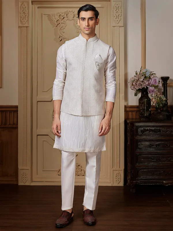 Impressive ivory silk waistcoat set with sequins embellishment